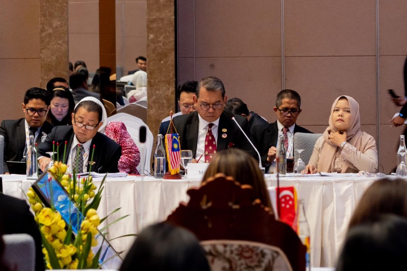THE MINISTER OF TOURISM, ARTS, AND CULTURE, DATO SRI TIONG KING SING, EMPHASIZED MALAYSIA'S COMMITMENT TO STRENGTHENING REGIONAL TOURISM AT THE 27TH ASEAN TOURISM MINISTERS MEETING
