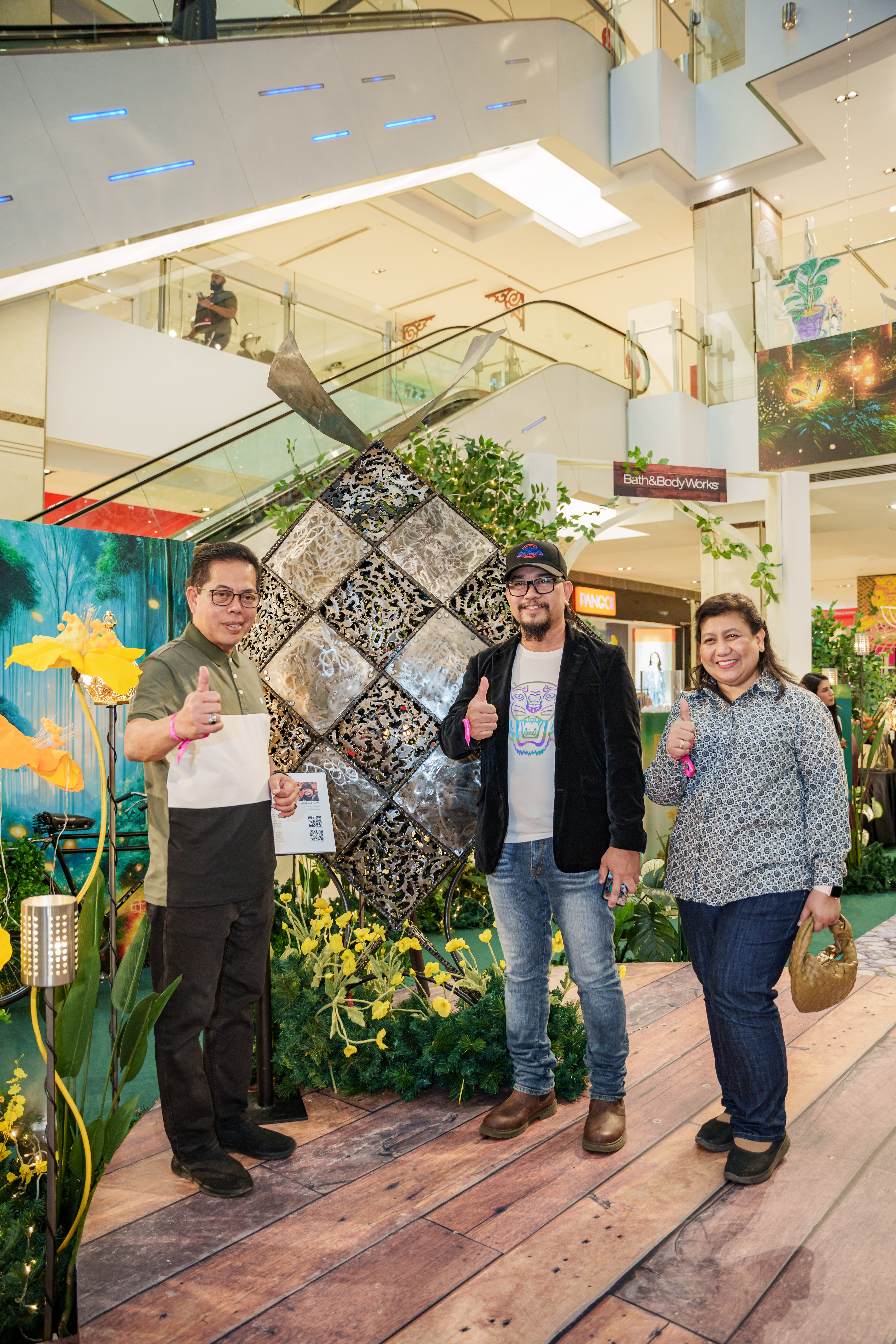 CELEBRATE THE MOST SCENT-SATIONAL RAYA AT FAHRENHEIT88!