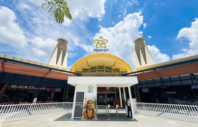 MERDEKA FESTIVITIES IN FULL SWING AT ALAMANDA PUTRAJAYA AND MESRA MALL KEMAMAN