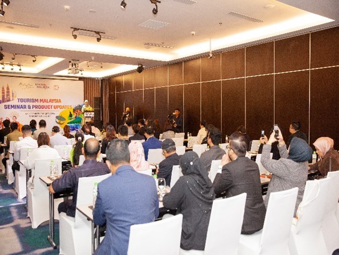 TOURISM MALAYSIA WINS THE MOST ATTRACTIVE BOOTH AT THE VIETNAM INTERNATIONAL TRAVEL MART (VITM)  DA NANG 2022