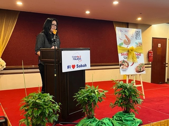 TOURISM MALAYSIA LANCAR RISALAH GASTRONOMI SENARAI RESTORAN MAKANAN LAUT  DI SABAH DAN LABUAN