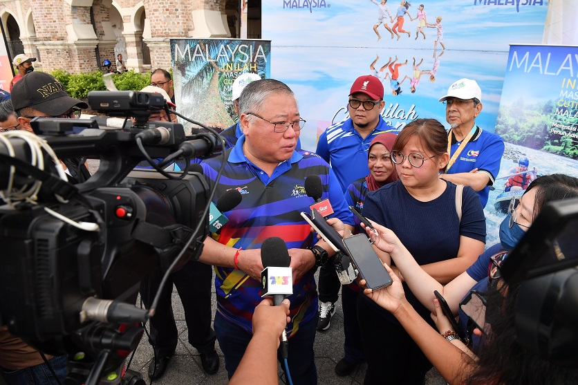 LARIAN SANTAI DAN MAJLIS PELANCARAN LAGU KEMPEN “INILAH MASANYA, CUTI-CUTI MALAYSIA”