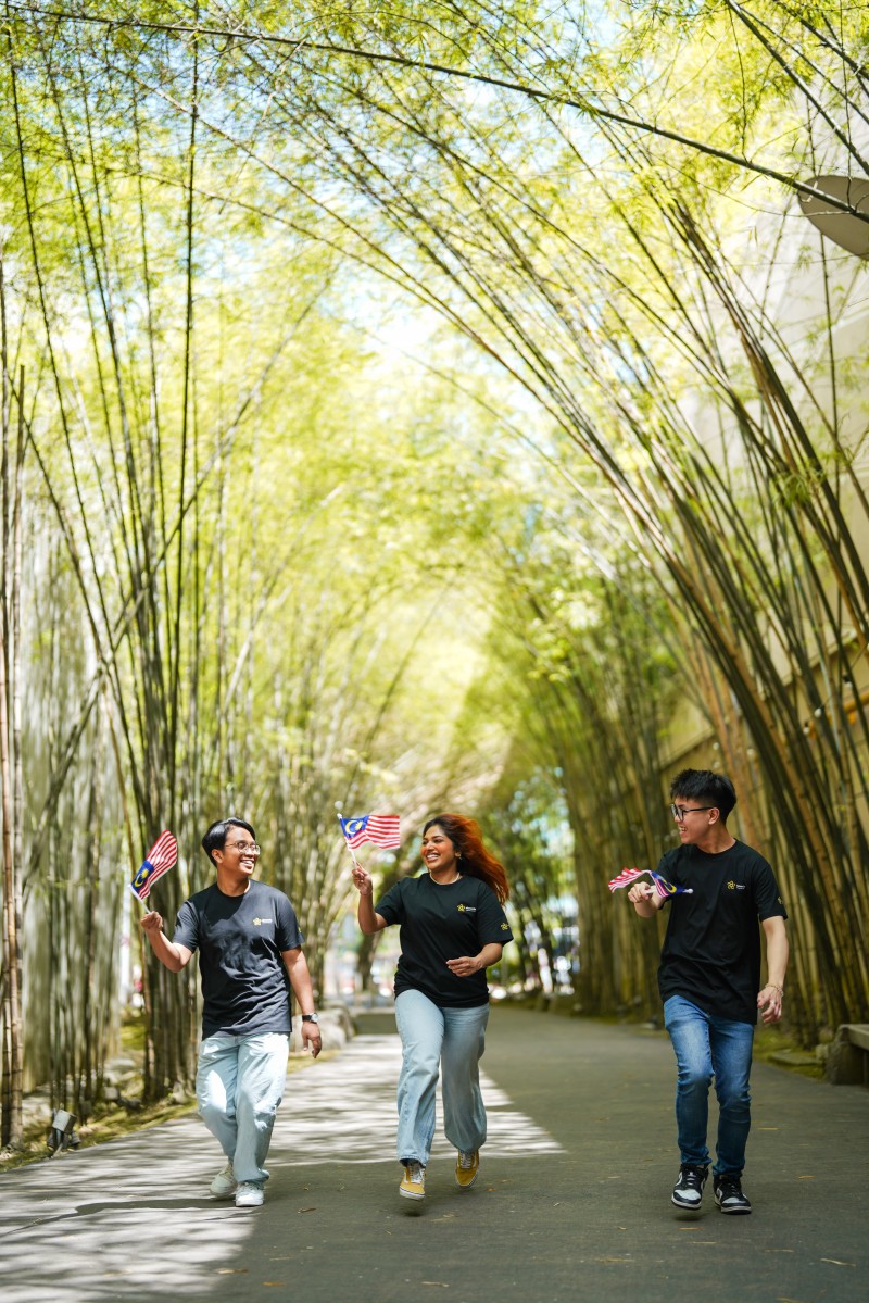 MERDEKA FESTIVITIES IN FULL SWING AT ALAMANDA PUTRAJAYA AND MESRA MALL KEMAMAN