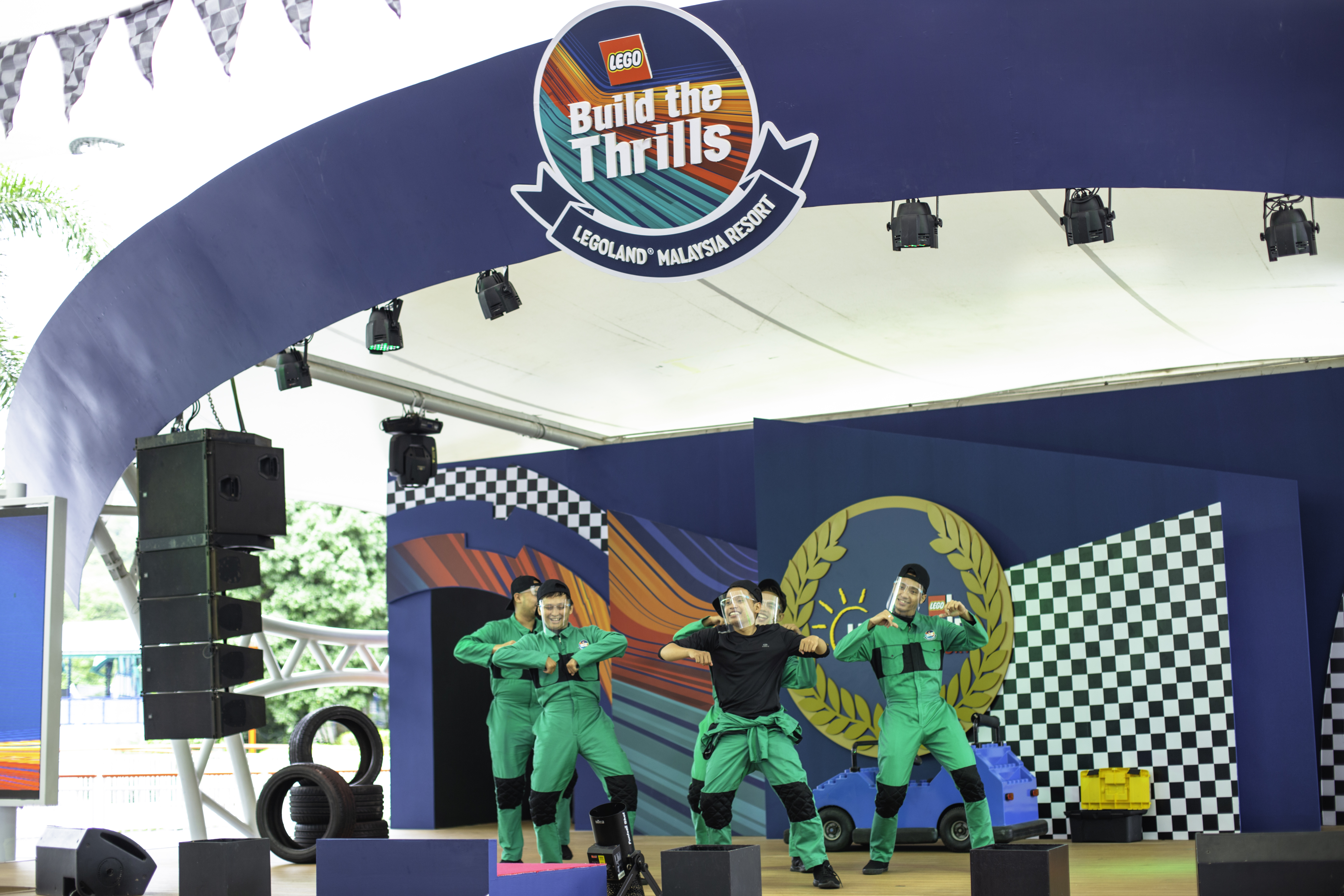 READY, GET SET, LEGOLAND!