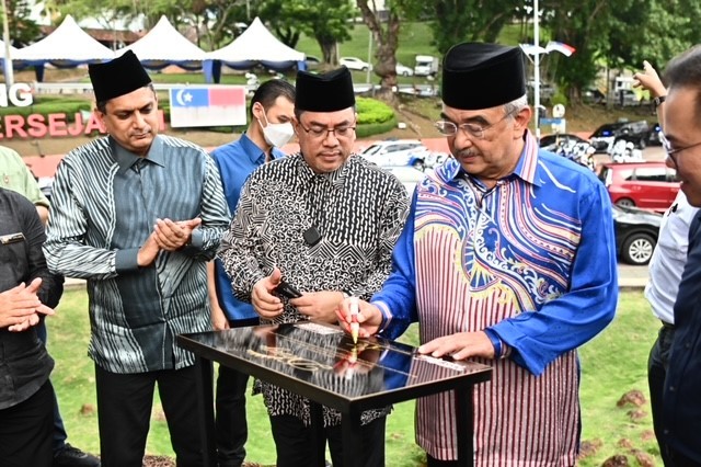 PROGRAM MAGICAL MELAKA FOOD & FRUIT FEST 2022 BERSEMPENA MAGIC OF THE NIGHT 2022