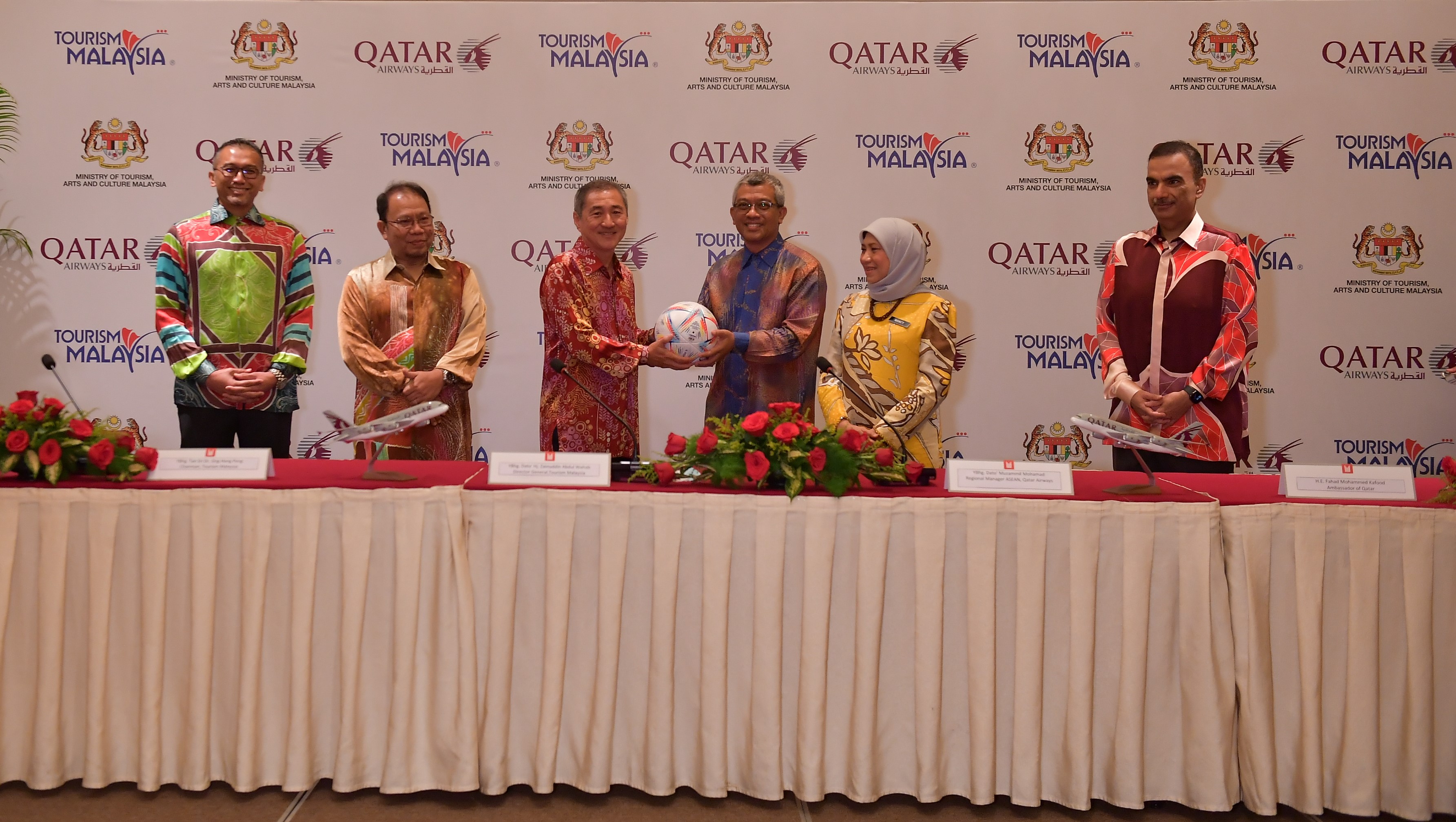 TOURISM MALAYSIA SIGNS MOC WITH QATAR AIRWAYS TO STRENGTHEN STRATEGIC COOPERATION