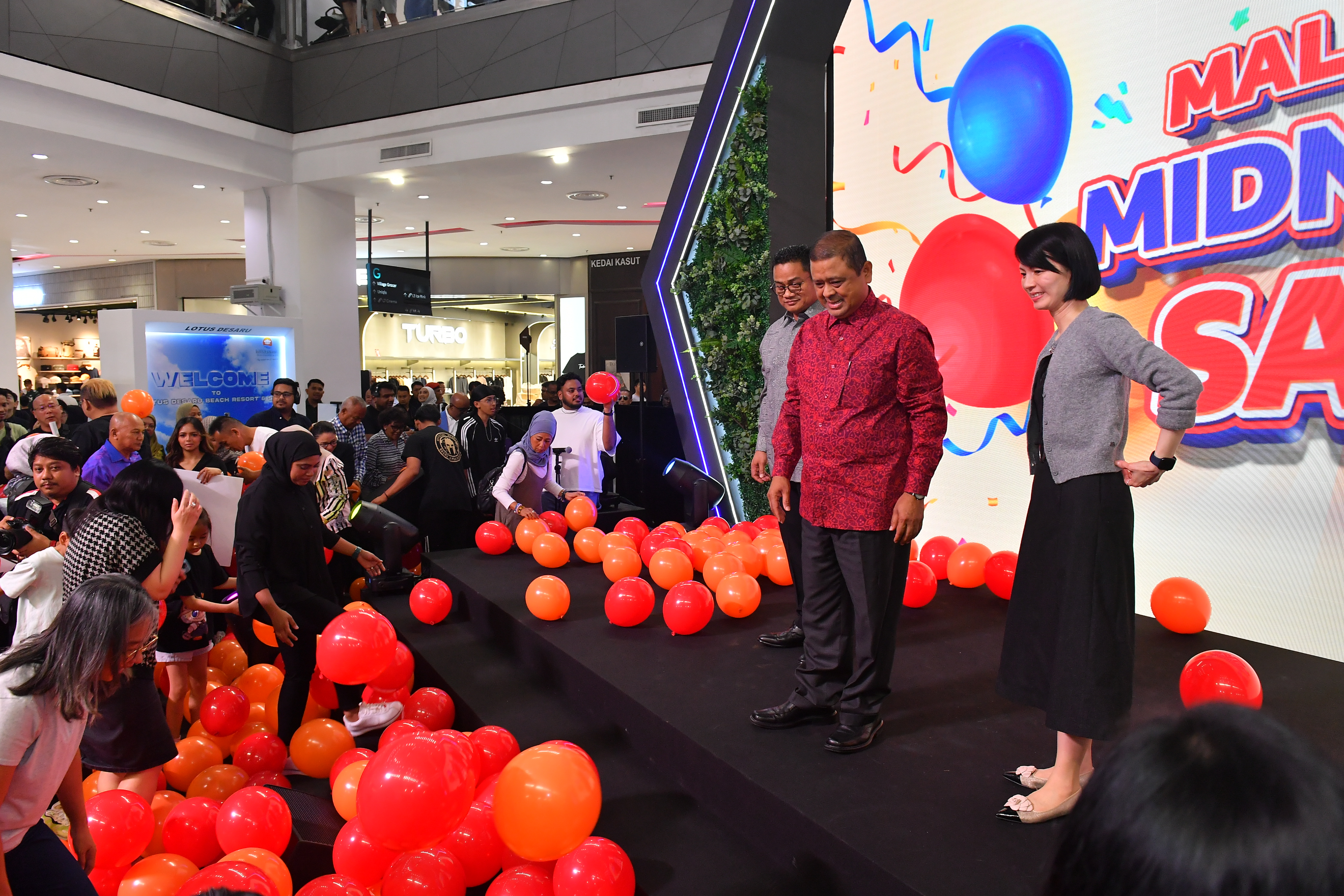 MALAYSIA MIDNIGHT SALE 2024 TO BOOST TOURISM AND ECONOMIC GROWTH