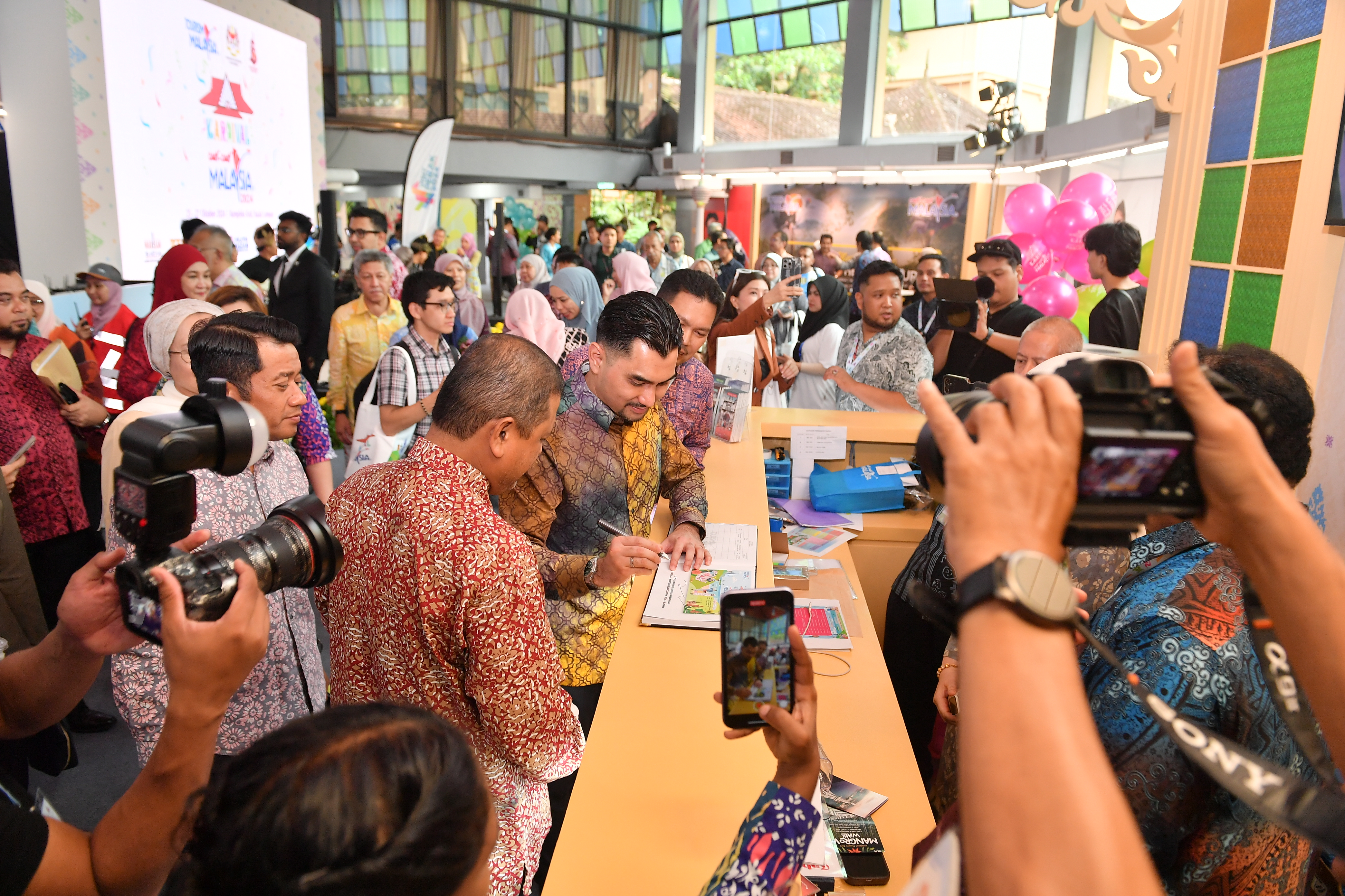 KARNIVAL CUTI-CUTI MALAYSIA 2024 RINTIS PERSPEKTIF BAHARU PELANCONGAN DOMESTIK