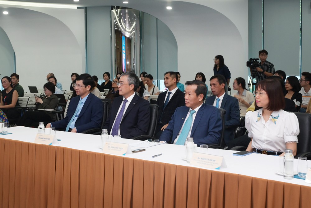 TOURISM MALAYSIA AND VIETNAM AIRLINES SIGN MEMORANDUM OF COLLABORATION TO STRENGTHEN BILATERAL TOURISM TIES