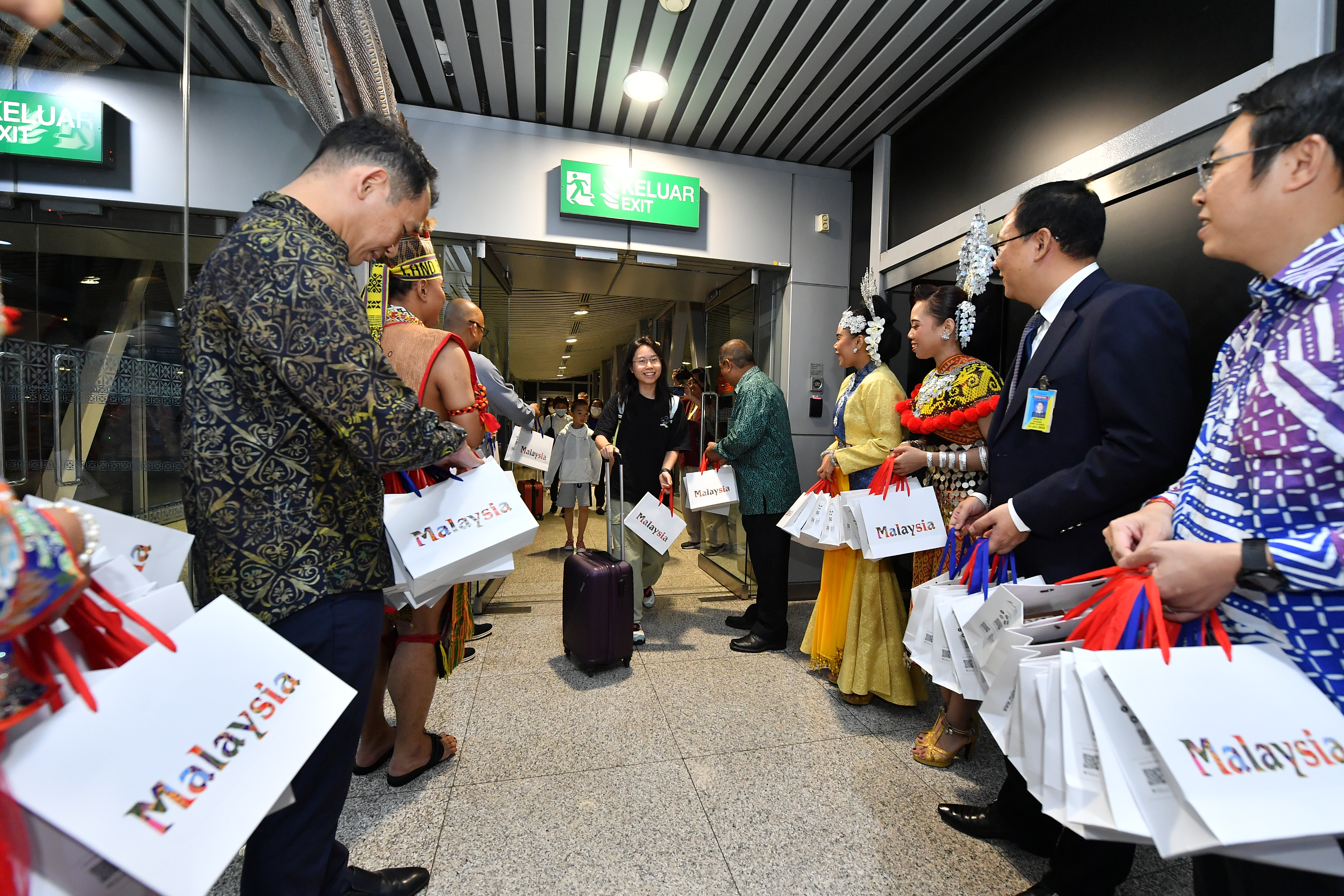 MALAYSIA WELCOMES NEW SICHUAN AIRLINES AND CHINA SOUTHERN AIRLINES ROUTES TO KUALA LUMPUR