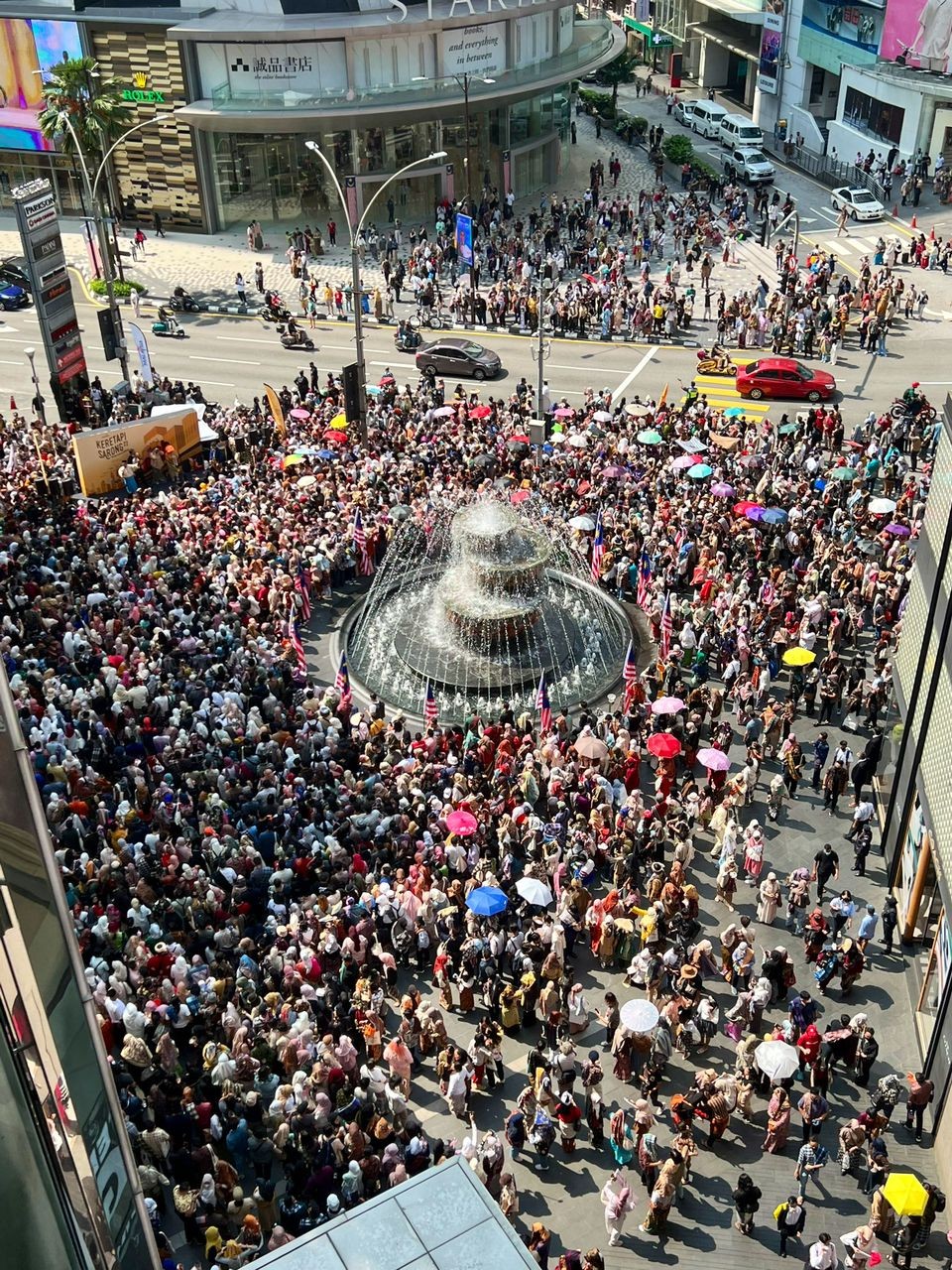 TOURISM MALAYSIA MENYAMBUT ULANG TAHUN KE-50 BERSAMA PROGRAM KERETAPI SARONG BERSEMPENA SAMBUTAN HARI MALAYSIA