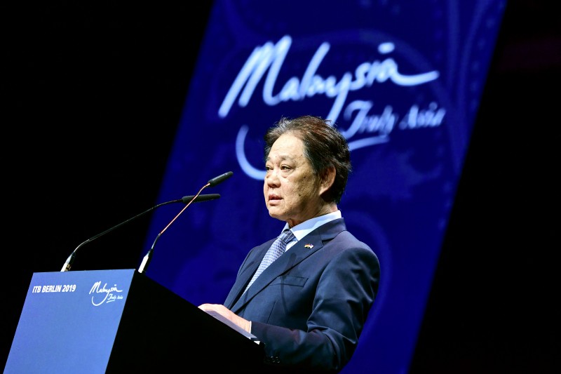 OFFICIAL COUNTRY PARTNER MALAYSIA  OPENS ITB 2019 WITH COLOURFUL CULTURAL PERFORMANCE