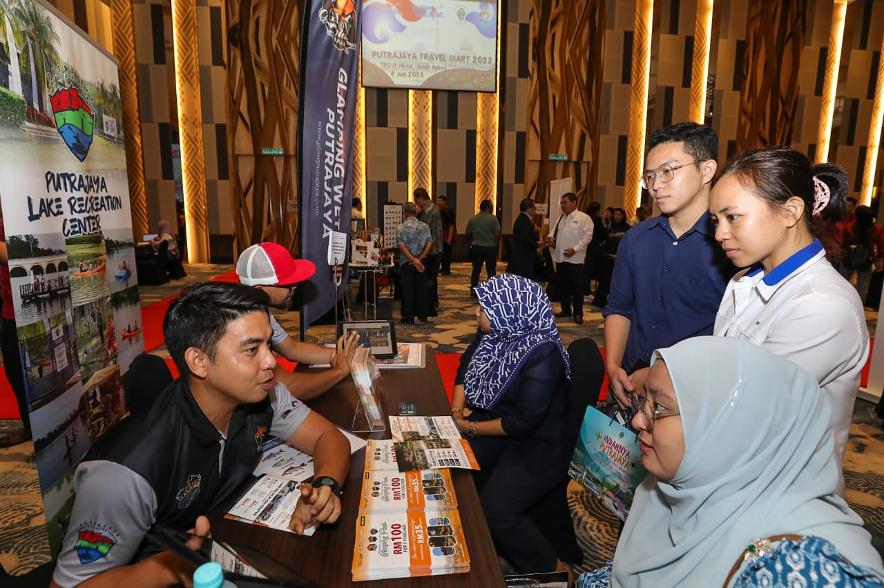 PUTRAJAYA TRAVEL MART TINGKATKAN PROMOSI PELANCONGAN DI JOHOR