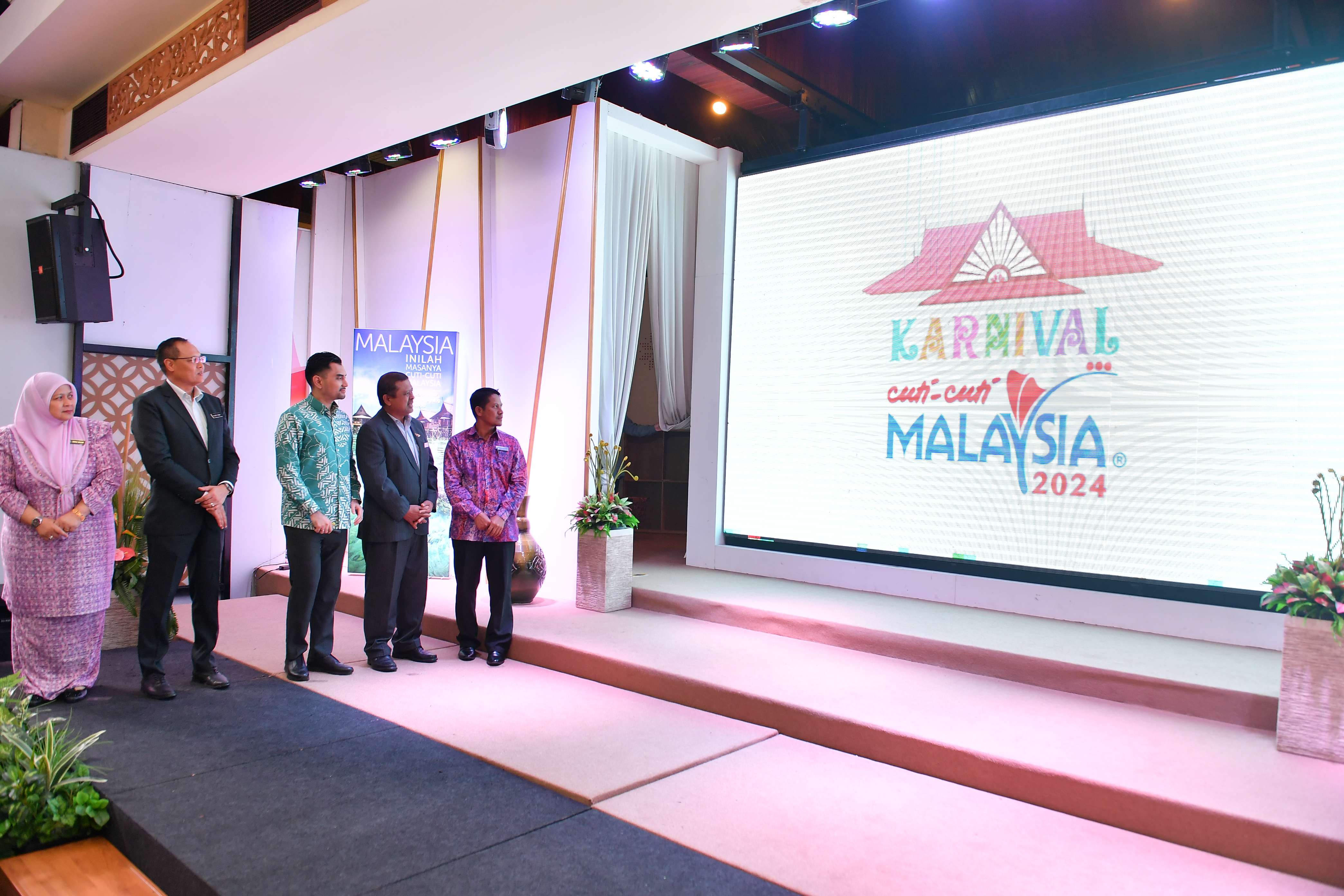 KARNIVAL CUTI-CUTI MALAYSIA 2024 MENAMPILKAN KECERIAAN PELANCONGAN, SENI DAN BUDAYA DENGAN TAWARAN DISKAUN SEHINGGA 50%