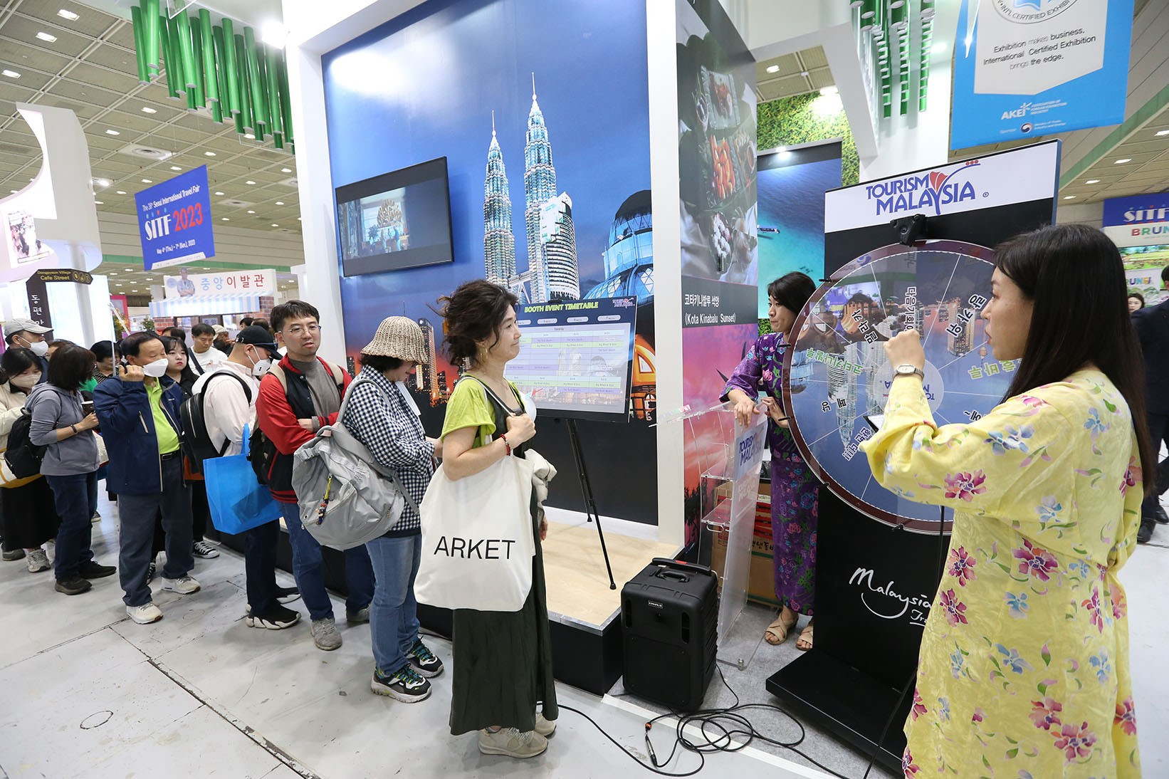 PROMOTING MALAYSIA’S BEST DESTINATIONS AT SEOUL INTERNATIONAL TRAVEL FAIR (SITF) 2023