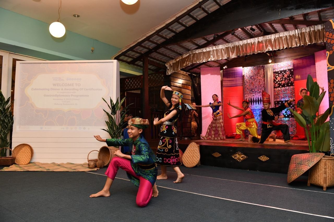 TOURISM MALAYSIA PROMOTES GASTRODIPLOMACY PROGRAMME WITH DATO’ CHEF ISMAIL AHMAD AND THE ASSOCIATION OF SPOUSES OF HEADS OF DIPLOMATIC MISSIONS IN MALAYSIA