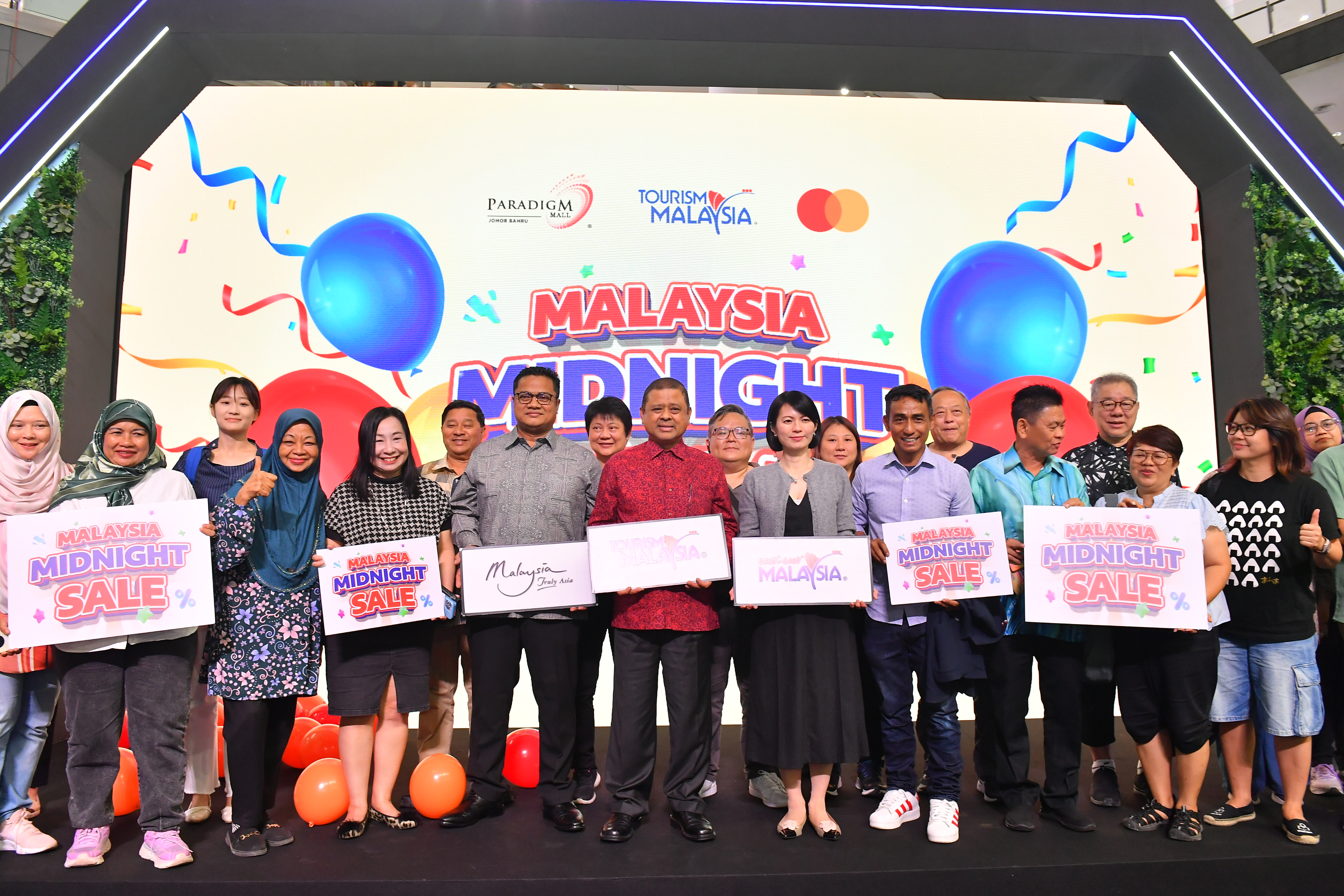 MALAYSIA MIDNIGHT SALE 2024 TO BOOST TOURISM AND ECONOMIC GROWTH