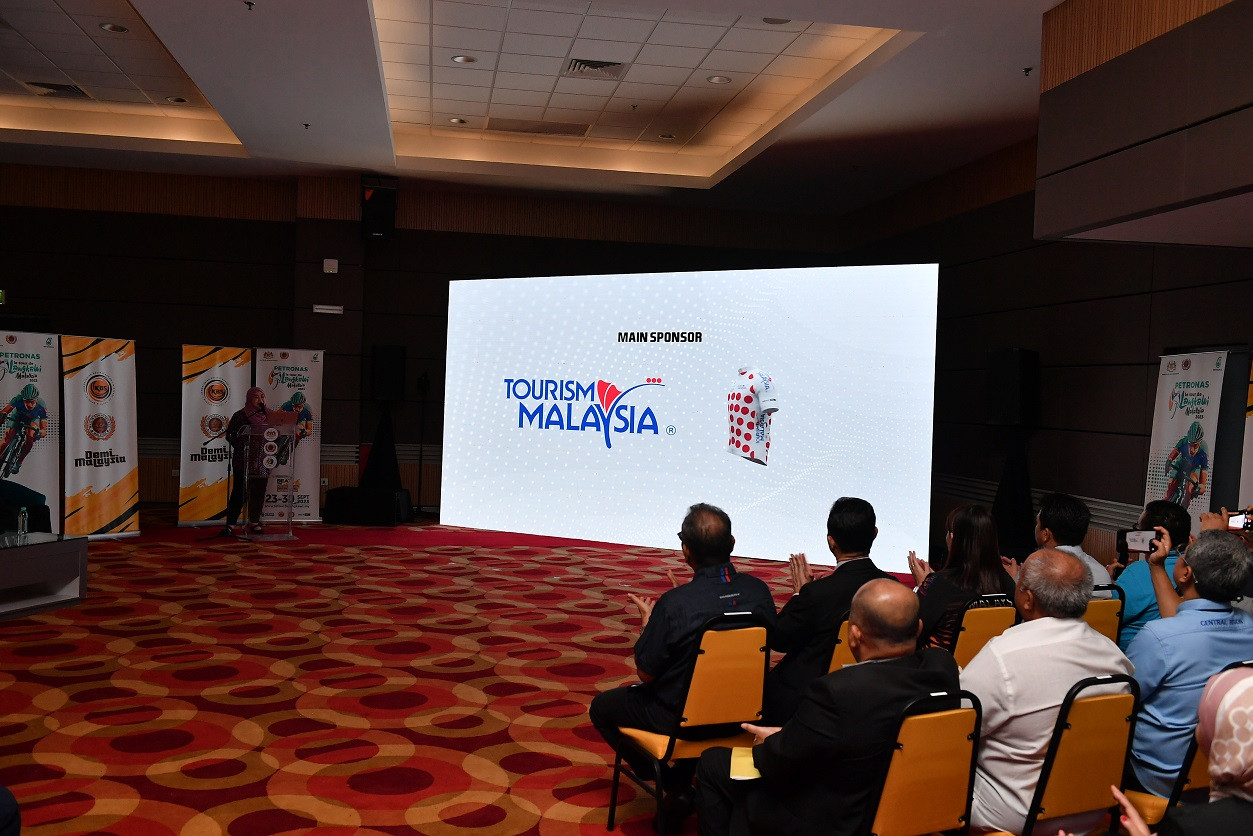 TOURISM MALAYSIA TAJA JERSI POLKA DOT RAJA BUKIT LE TOUR DE LANGKAWI 2023