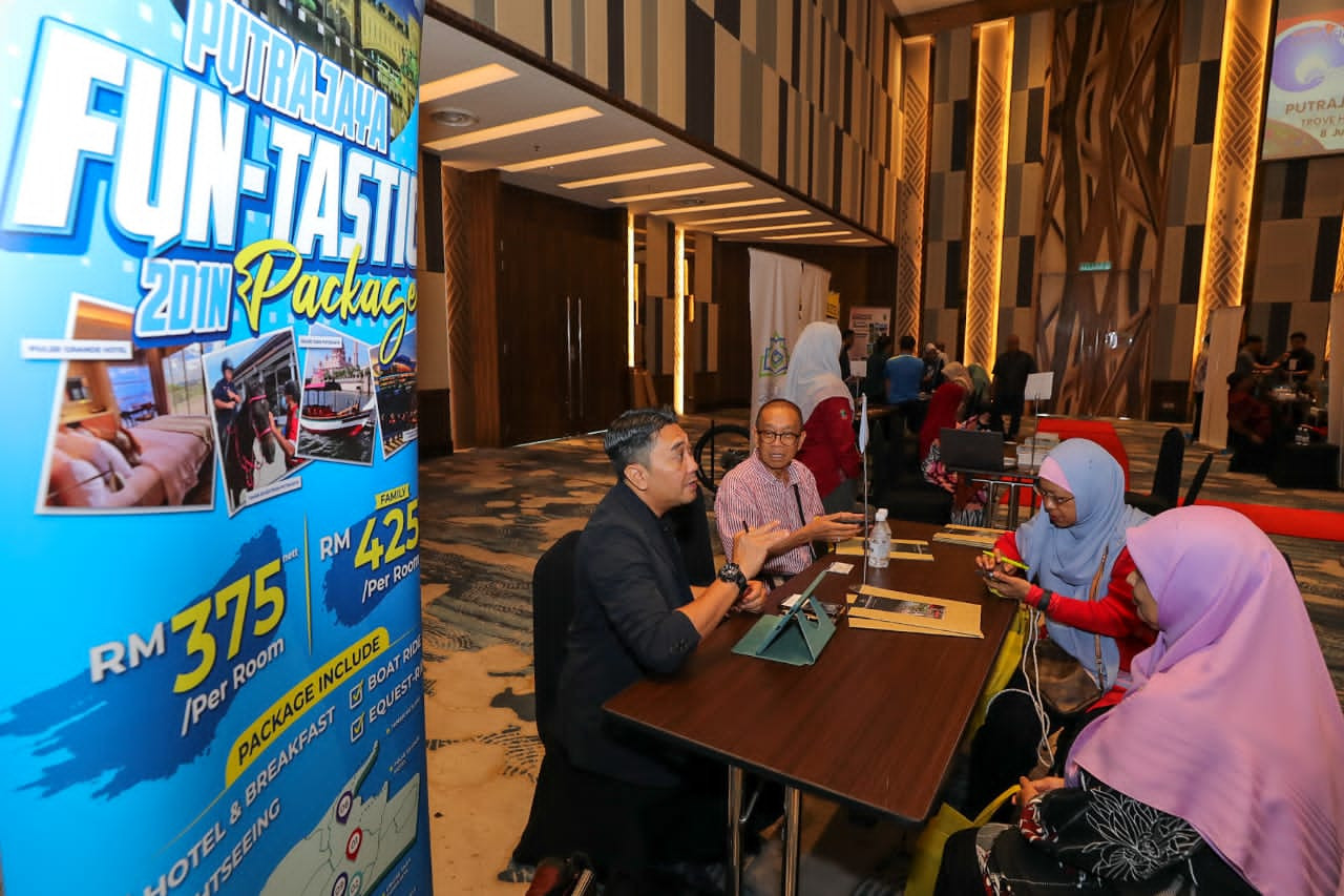 PUTRAJAYA TRAVEL MART TINGKATKAN PROMOSI PELANCONGAN DI JOHOR