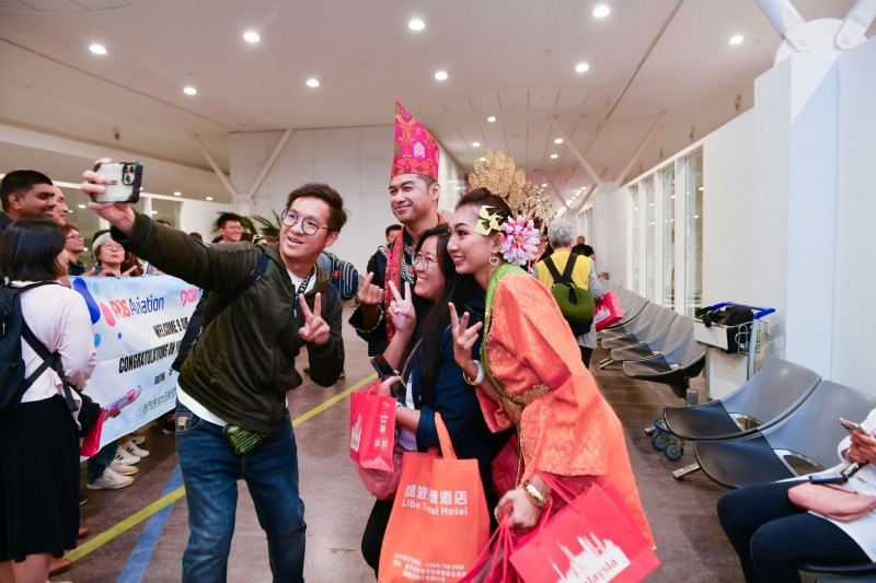 MALAYSIA WELCOMES 9 AIR MAIDEN FLIGHT FROM CHINA TO MALAYSIA