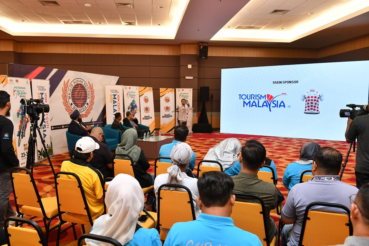 TOURISM MALAYSIA TAJA JERSI POLKA DOT RAJA BUKIT LE TOUR DE LANGKAWI 2023