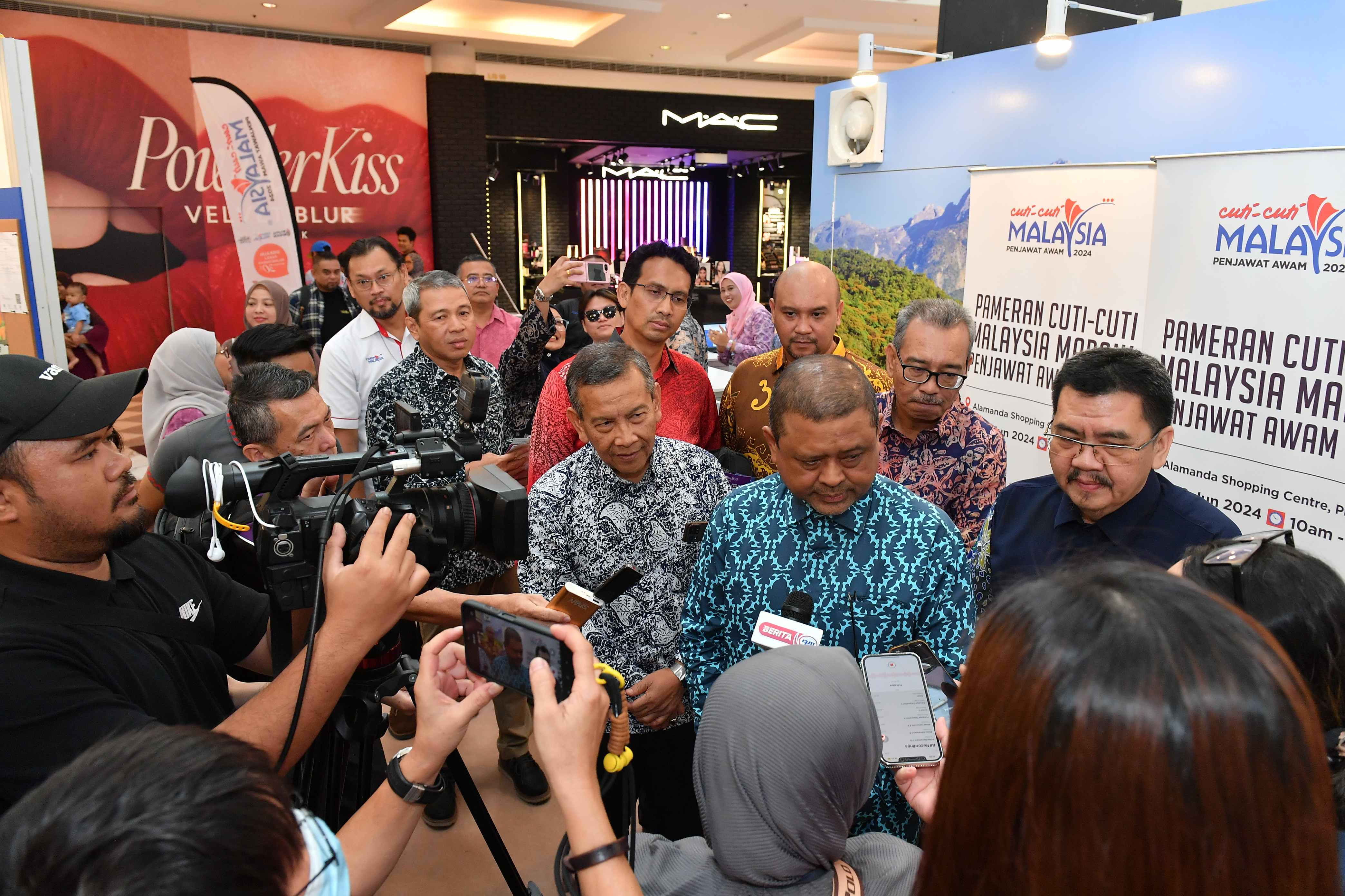 PAMERAN CUTI-CUTI MALAYSIA MADANI PENJAWAT AWAM 2024 TAWAR JUALAN PAKEJ PELANCONGAN ISTIMEWA