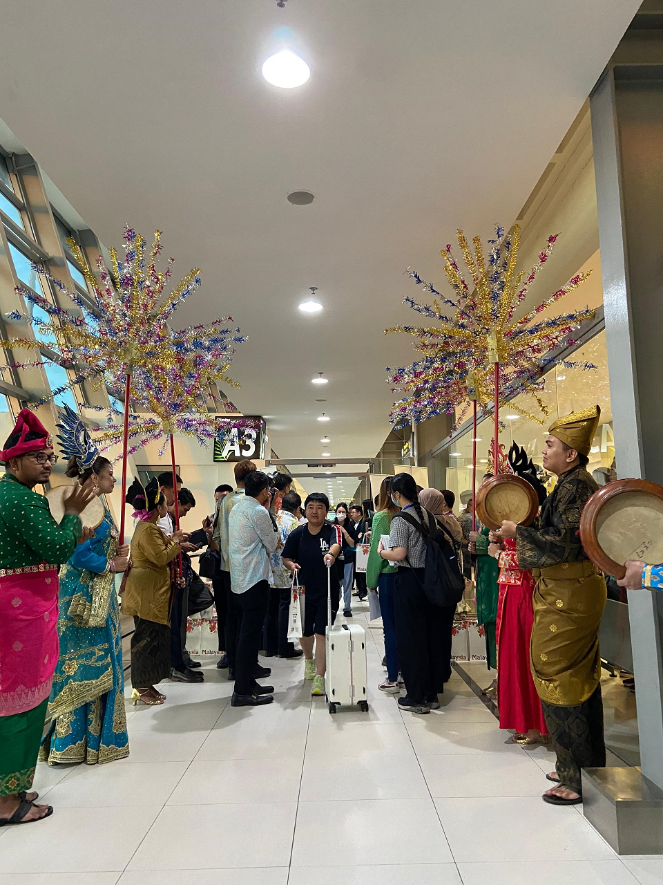 MALAYSIA WELCOMES SHANGHAI AIRLINES’ INAUGURAL FLIGHT FROM SHANGHAI TO PENANG