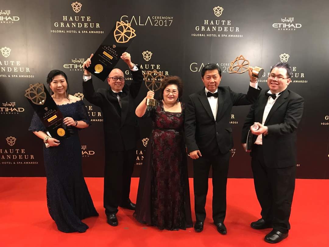 ICONIC RESORT LAUDED AT ILLUSTRIOUS AWARDS CEREMONY