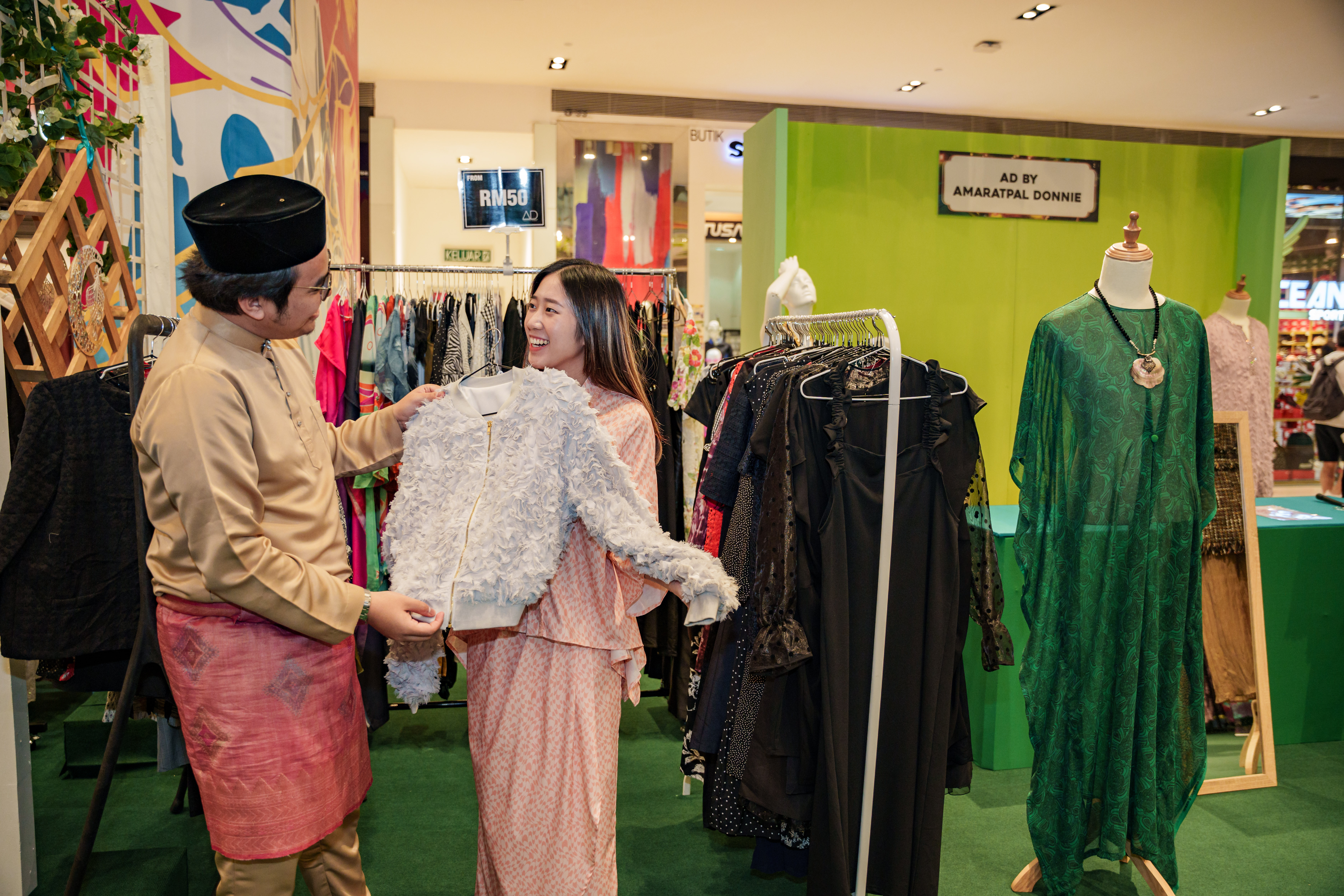 CELEBRATE THE MOST SCENT-SATIONAL RAYA AT FAHRENHEIT88!