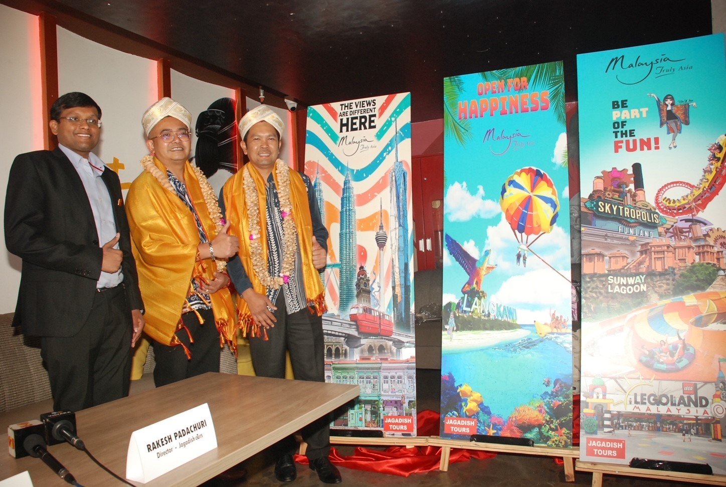 TOURISM MALAYSIA COLLABORATES WITH JAGADISH TOURS TO INITIATE MURAL DISPLAY CAMPAIGN FEATURING MISS SHOPIA GO TRAVEL AT BENGALURU