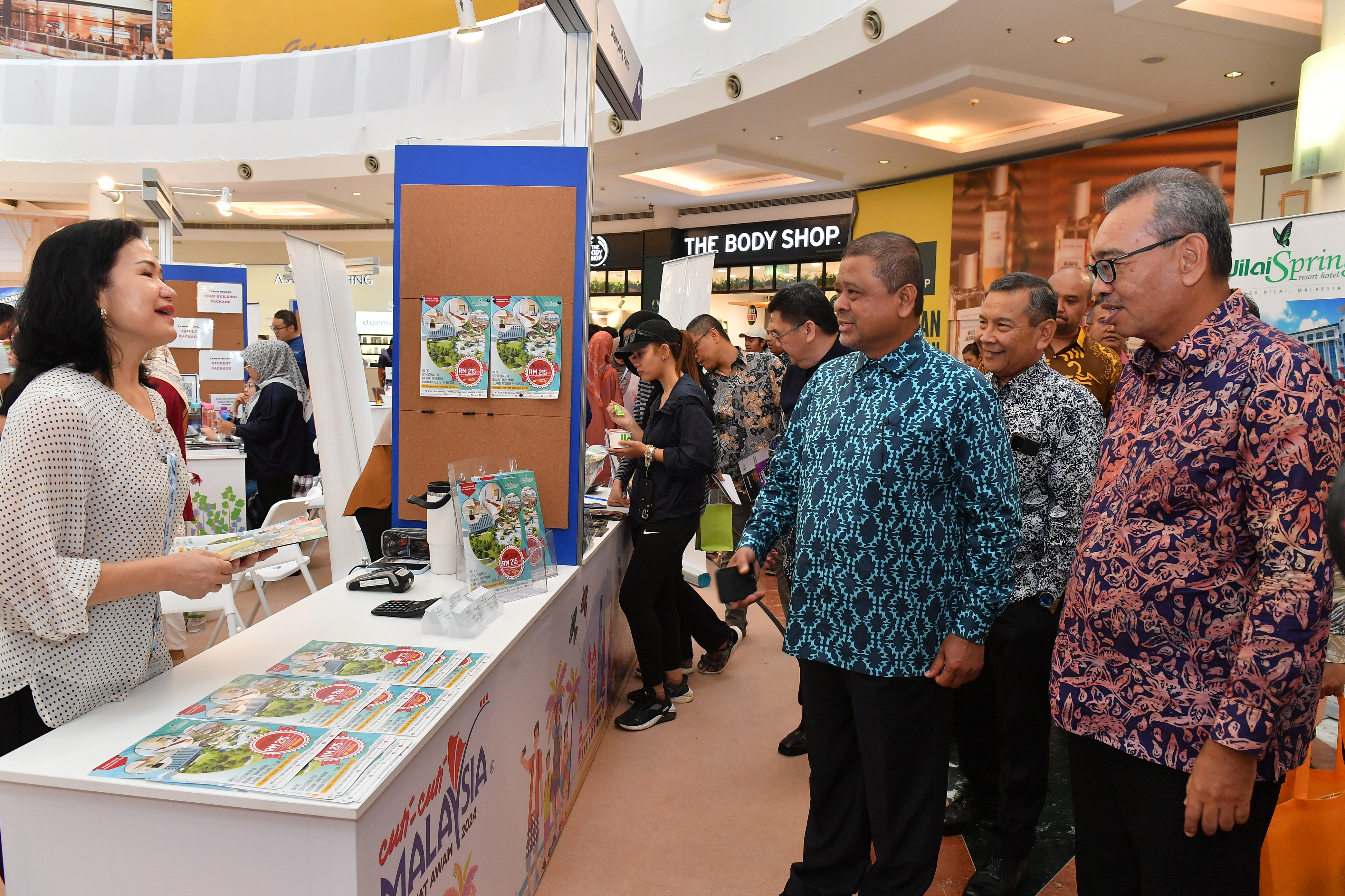 PAMERAN CUTI-CUTI MALAYSIA MADANI PENJAWAT AWAM 2024 TAWAR JUALAN PAKEJ PELANCONGAN ISTIMEWA
