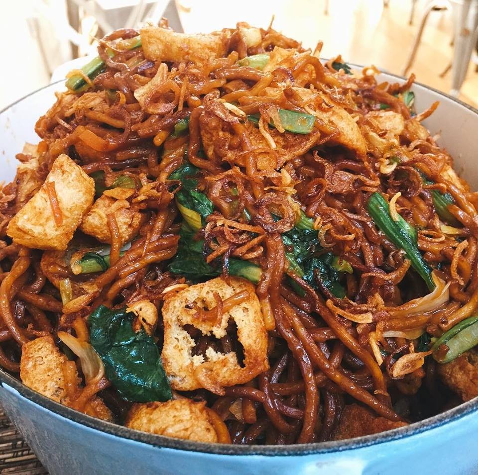 DAPUR, A HALAL MALAYSIAN RESTAURANT,  IS NOW OPEN AT BERJAYA EDEN PARK LONDON HOTEL