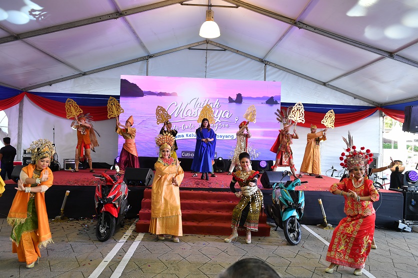 LARIAN SANTAI DAN MAJLIS PELANCARAN LAGU KEMPEN “INILAH MASANYA, CUTI-CUTI MALAYSIA”