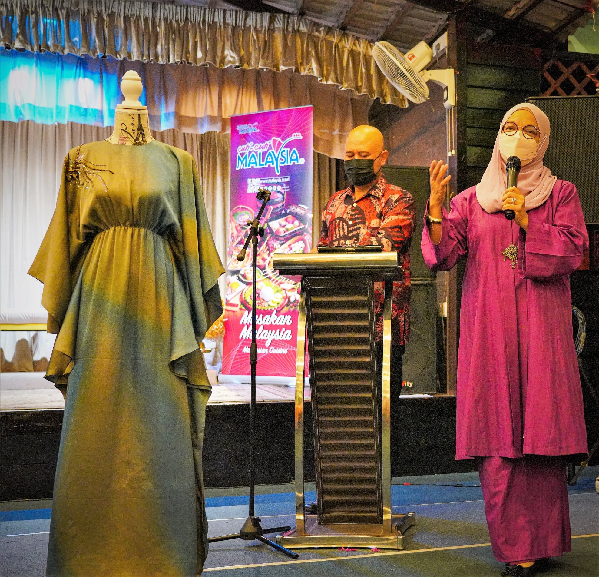 TOURISM AMBASSADOR DATO’ CHEF ISMAIL COOKS WITH SOHOM THROUGH GASTRODIPLOMACY PROGRAMME