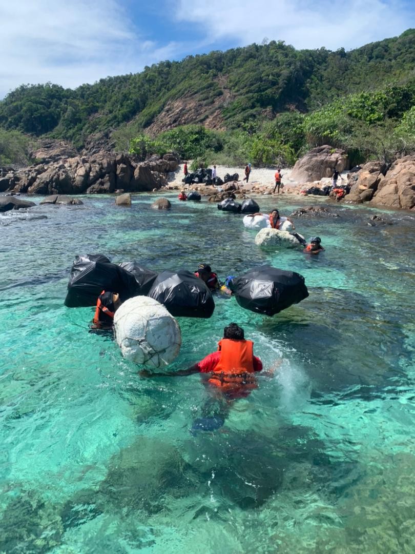 EMPLOYEES AT THE TAARAS BEACH & SPA RESORT EMBARK ON BEACH CLEAN-UPS ON REDANG ISLAND