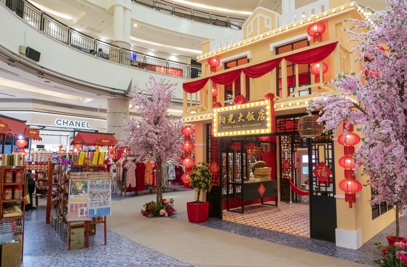 SENTUHAN VINTAJ MEWARNAI PERAYAAN TAHUN BARU CINA SURIA KLCC