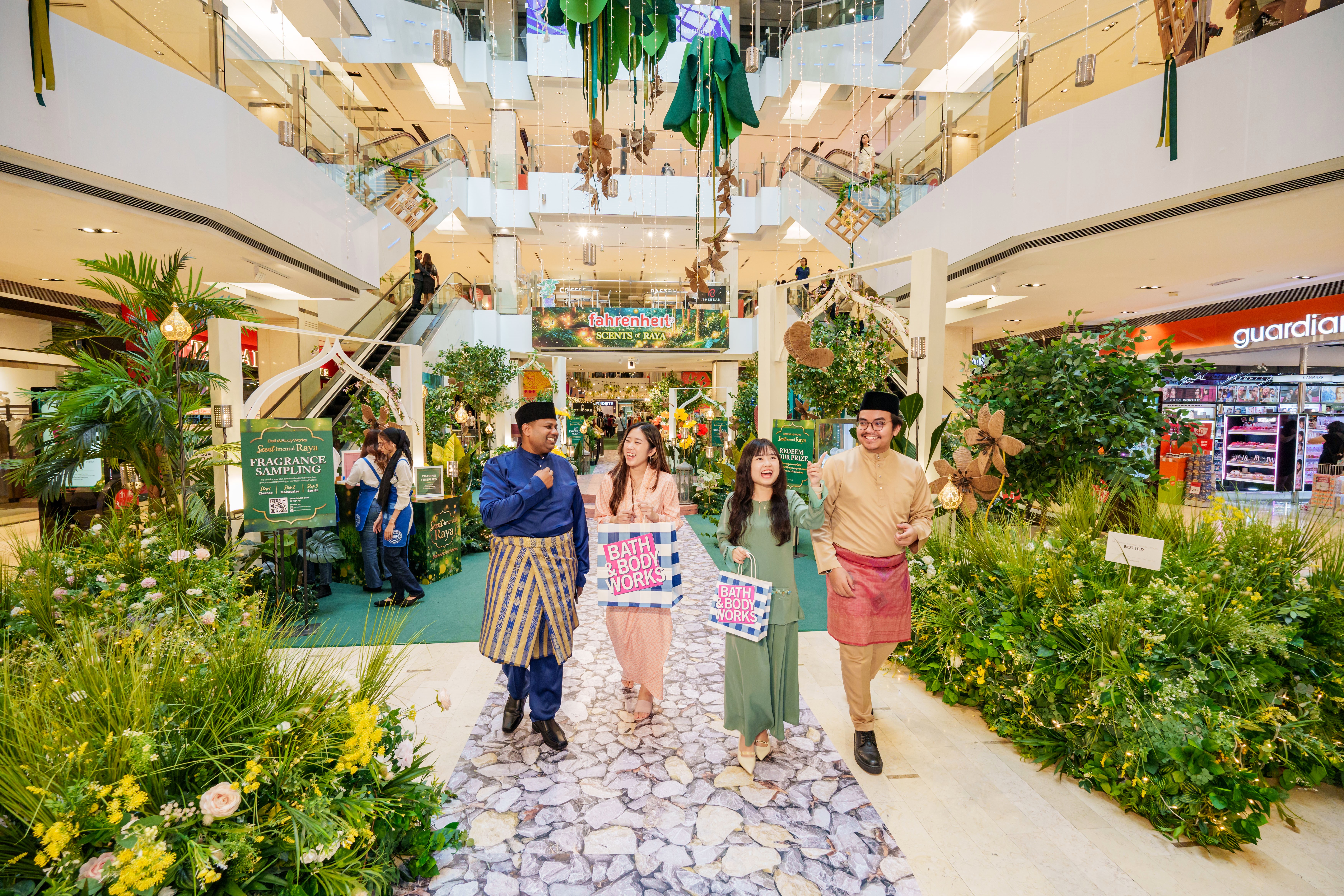 CELEBRATE THE MOST SCENT-SATIONAL RAYA AT FAHRENHEIT88!