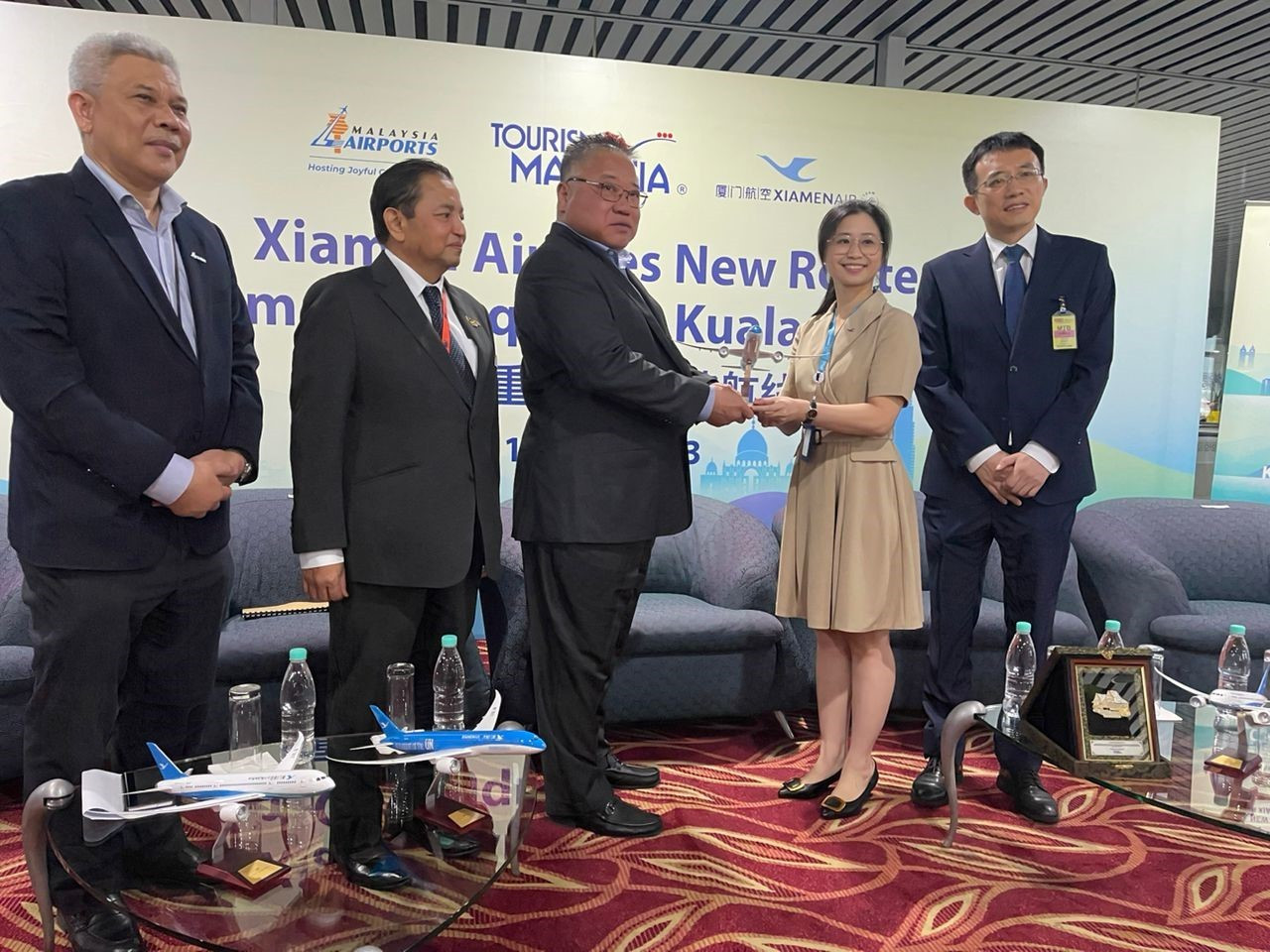 MALAYSIA WELCOMES XIAMEN AIRLINES INAUGURAL FLIGHT FROM CHONGQING TO KUALA LUMPUR