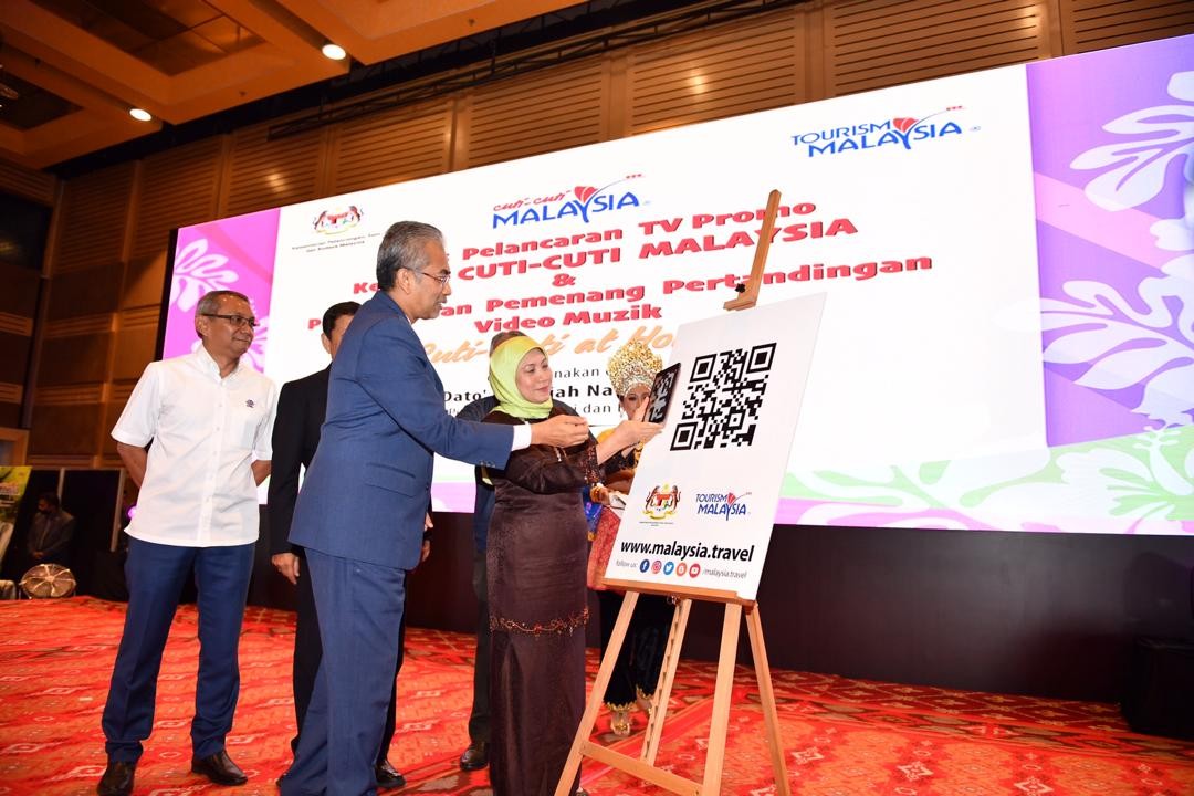 MAJLIS PELANCARAN PROMO TV KEMPEN CUTI-CUTI MALAYSIA DAN PENGUMUMAN PEMENANG VIDEO MUZIK CUTI-CUTI AT HOME