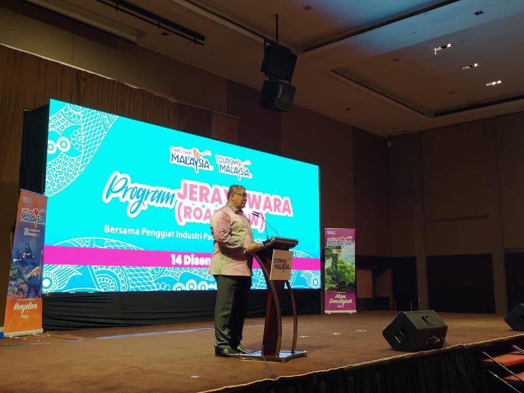 TOURISM MALAYSIA ANJUR PROGRAM JERAYAWARA BERSAMA PENGGIAT INDUSTRI PANTAI TIMUR DI SARAWAK