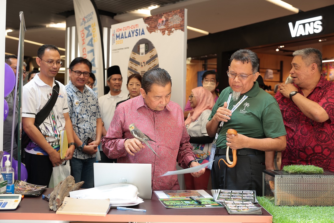 JERAYAWARA JOM CUTI-CUTI MALAYSIA 2023  TAWAR DISKAUN JUALAN PAKEJ PELANCONGAN SEHINGGA 50 PERATUS