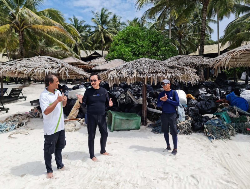 EMPLOYEES AT THE TAARAS BEACH & SPA RESORT EMBARK ON BEACH CLEAN-UPS ON REDANG ISLAND