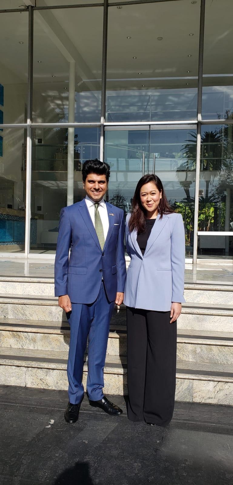 MAGICIAN KABIR KHAN MAKES MALAYSIAN FLAG “APPEAR” IN HOLLYWOOD