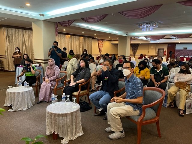 TOURISM MALAYSIA LANCAR RISALAH GASTRONOMI SENARAI RESTORAN MAKANAN LAUT  DI SABAH DAN LABUAN