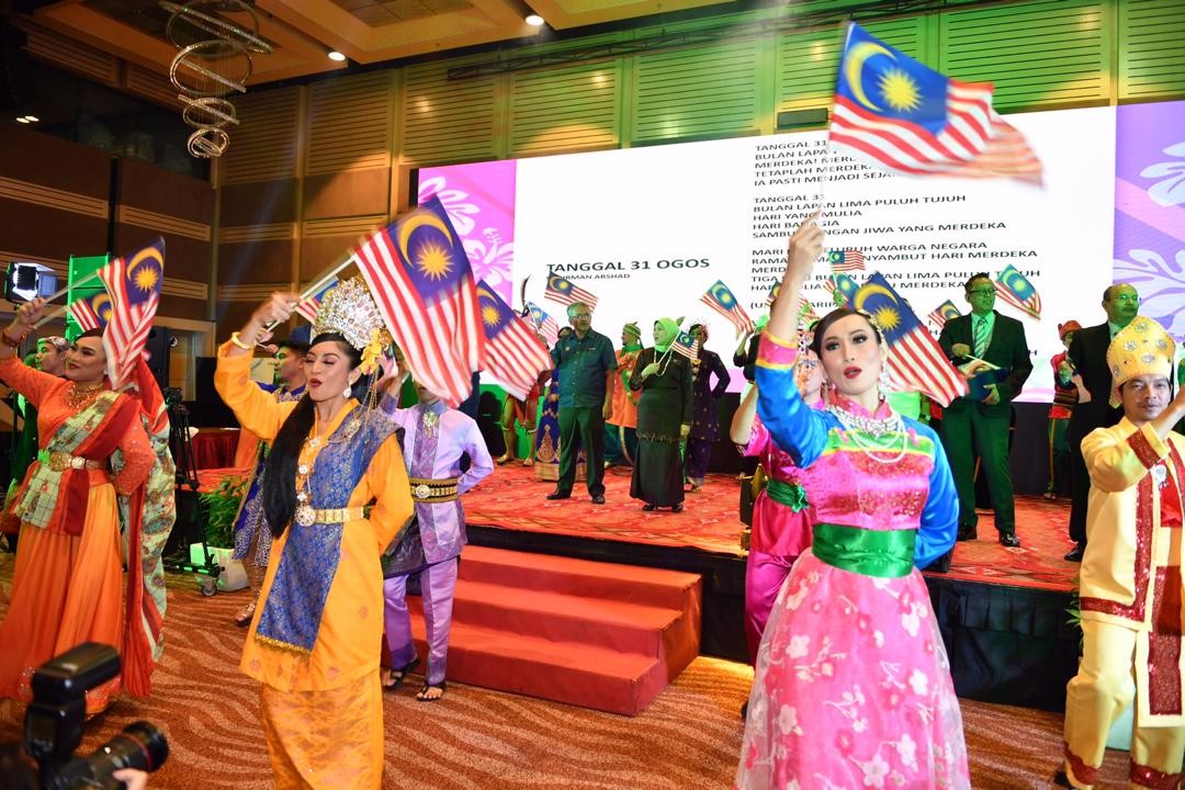 MAJLIS PELANCARAN PROMO TV KEMPEN CUTI-CUTI MALAYSIA DAN PENGUMUMAN PEMENANG VIDEO MUZIK CUTI-CUTI AT HOME