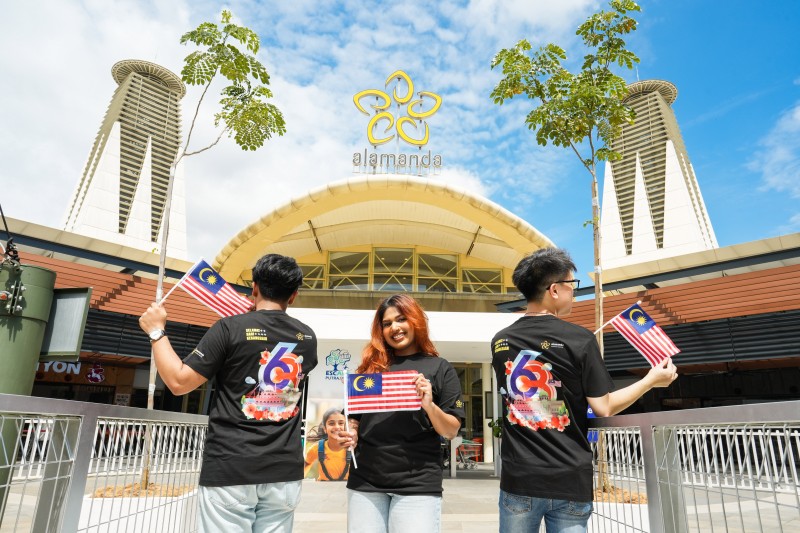 MERDEKA FESTIVITIES IN FULL SWING AT ALAMANDA PUTRAJAYA AND MESRA MALL KEMAMAN