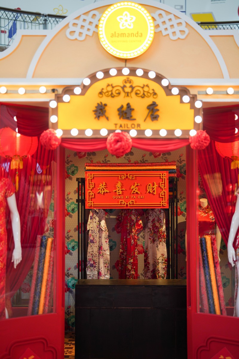 SURIA KLCC'S VINTAGE AFFAIR SPARKS CNY MAGIC