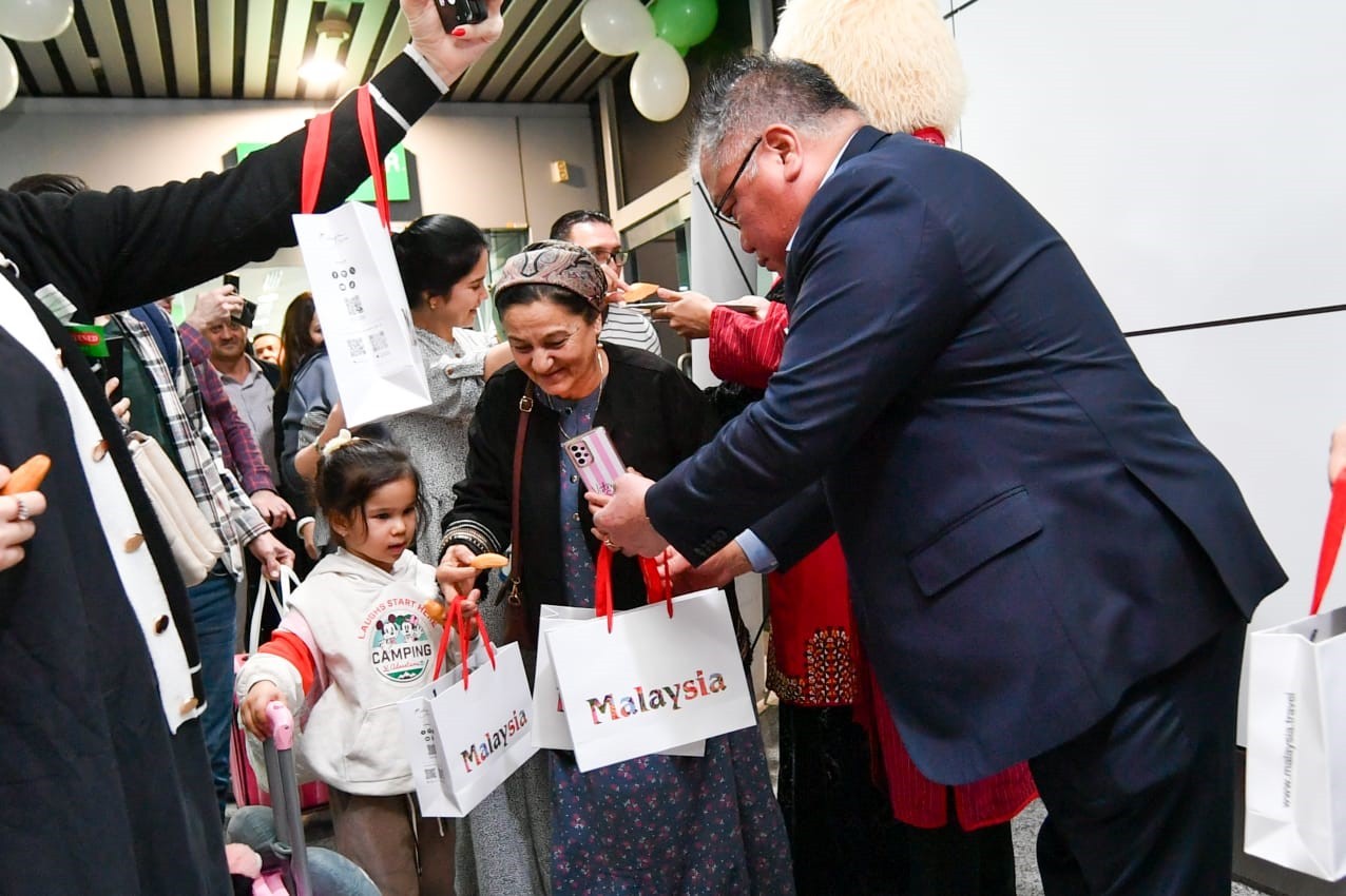 MALAYSIA WELCOMES TURKMENISTAN AIRLINES' INAUGURAL FLIGHT FROM ASHGABAT TO KUALA LUMPUR EXPANDING CENTRAL ASIAN CONNECTIVITY
