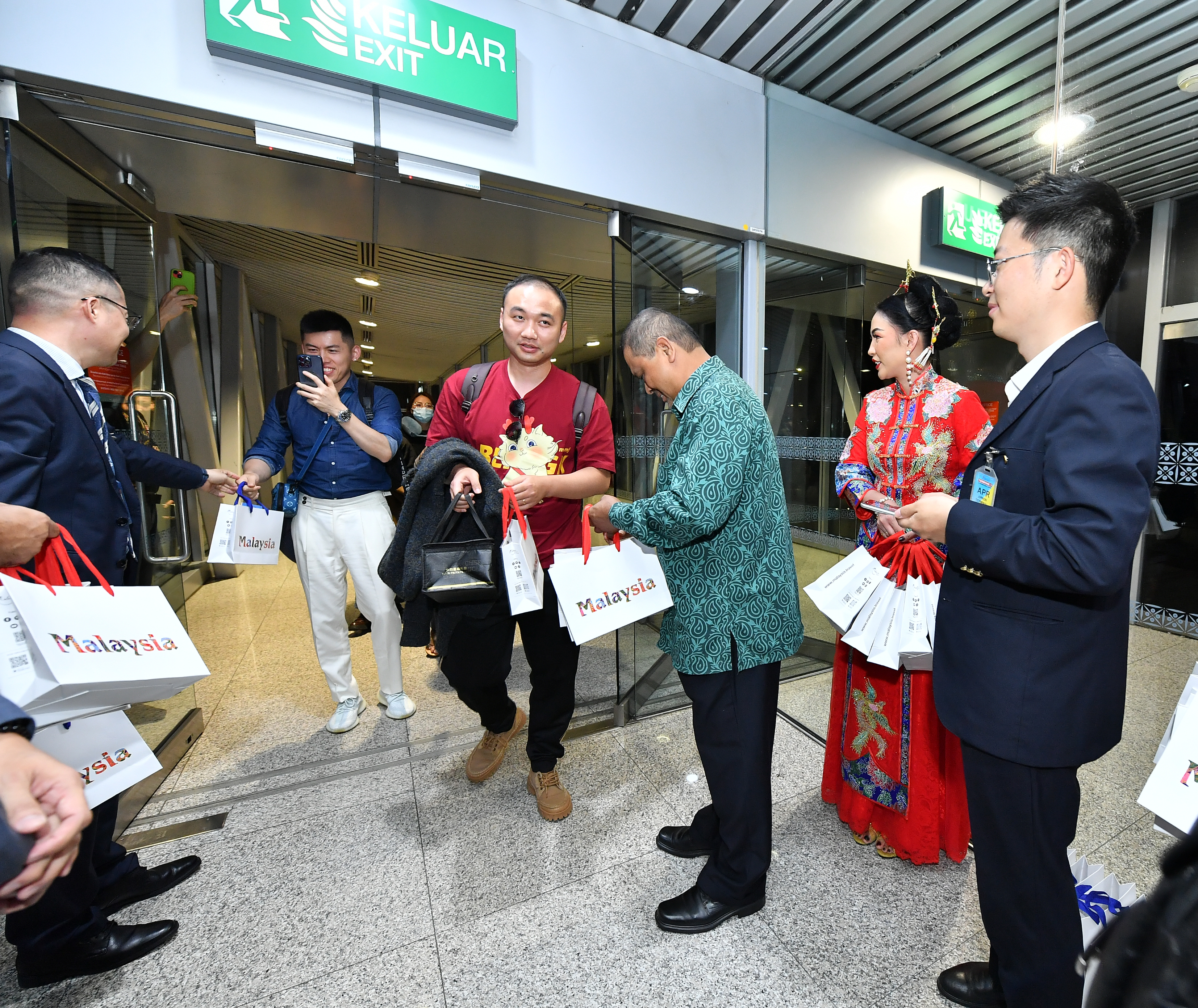 MALAYSIA WELCOMES NEW SICHUAN AIRLINES AND CHINA SOUTHERN AIRLINES ROUTES TO KUALA LUMPUR