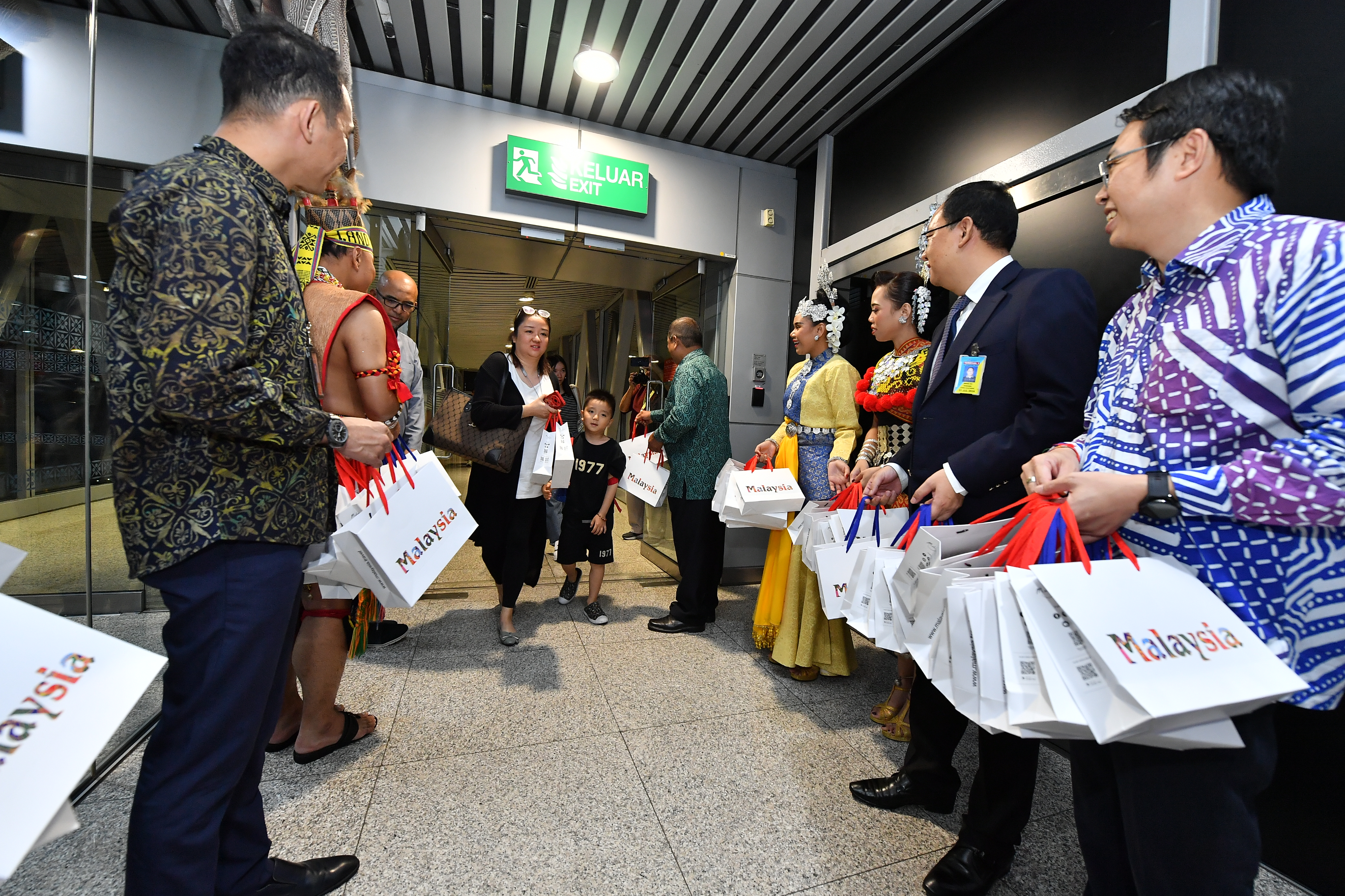 MALAYSIA WELCOMES NEW SICHUAN AIRLINES AND CHINA SOUTHERN AIRLINES ROUTES TO KUALA LUMPUR
